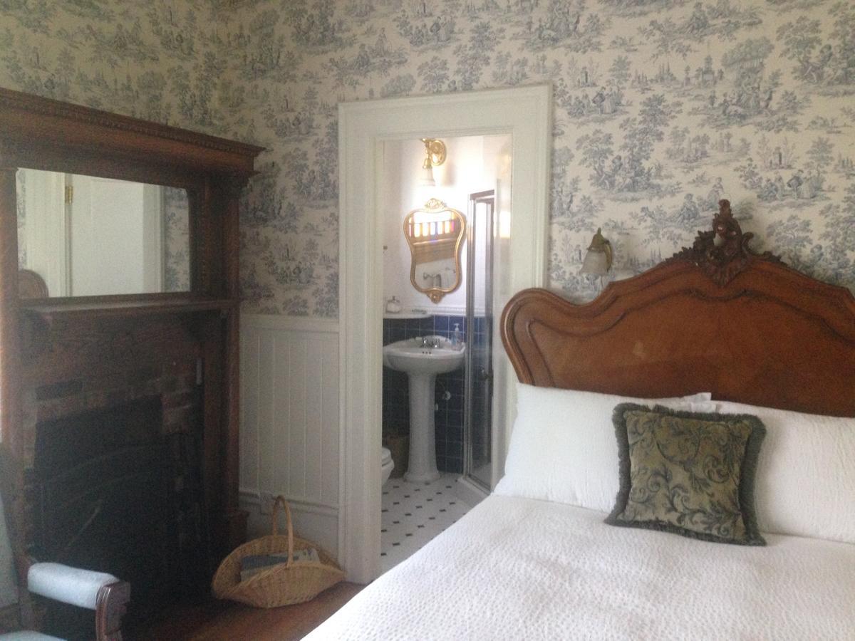 Weller House Inn Fort Bragg Room photo